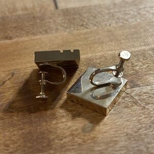 Gold Tone Screw Back Earrings